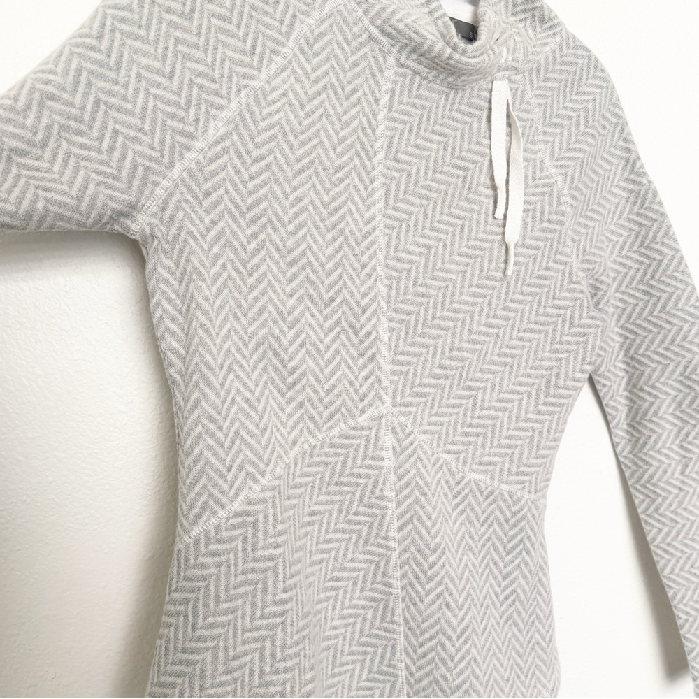 Prana Mattea Mock Pullover Sweater Gray Wool Blend Herringbone - Picture 5 of 8